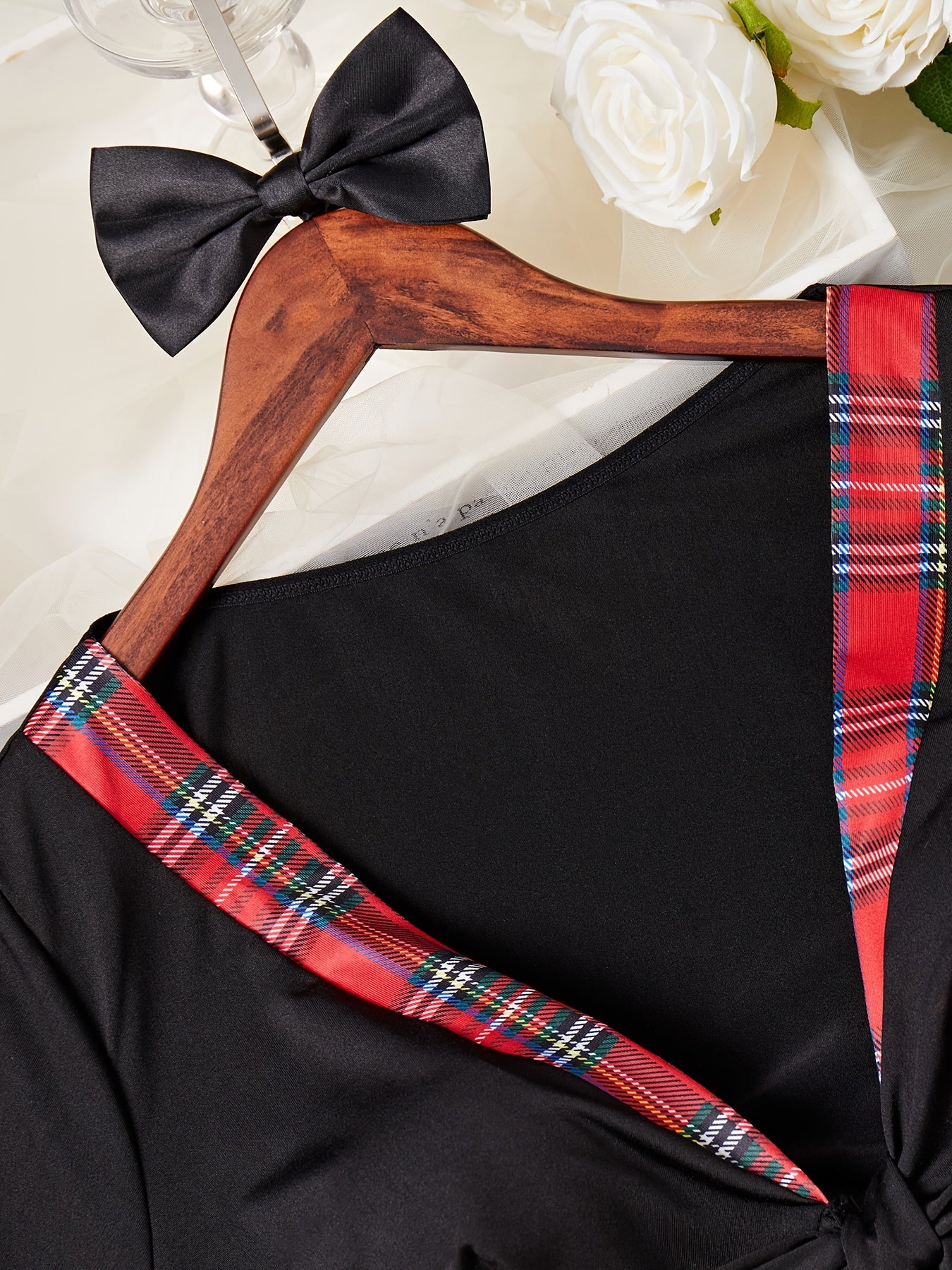 Women's Sexy Lingerie Set, Plus Size Plaid Print Tie Front Crop Top & Pleated Contrast Lace Panel Skirt Roleplay Costumes 2 Piece Set